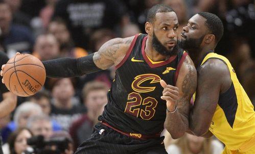 詹姆斯爆料新鞋视频播放,科技与时尚的完美融合  第1张